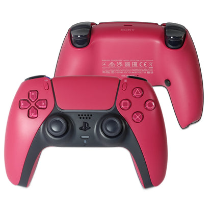 Une manette playstation 5 de couleur cosmic red avec des palettes au dos